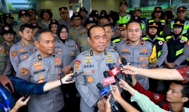 Bantu-Korban-Banjir-Demak,-Polri-Kirim-Tim-Kemanusiaan